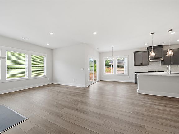 Welcome to the Newport floorplan at Riverwood Farm.