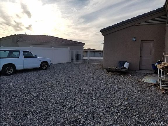 3rd image of 2386 Wren Ln