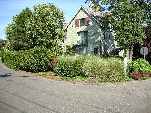 62 Rowayton Avenue