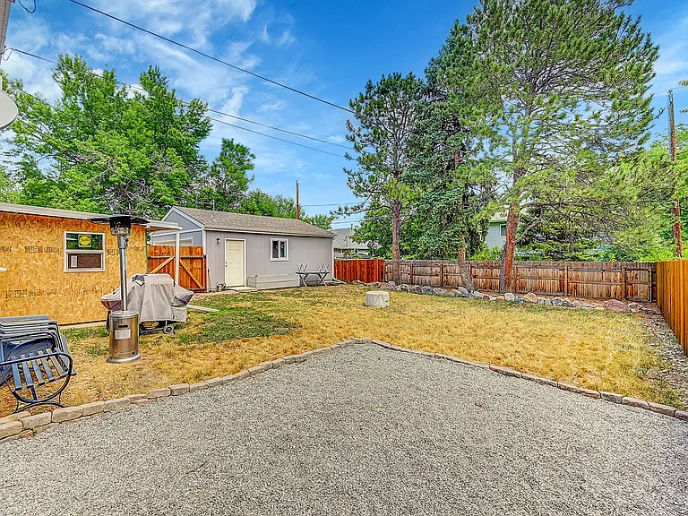 6260 Teller St — Photo 33