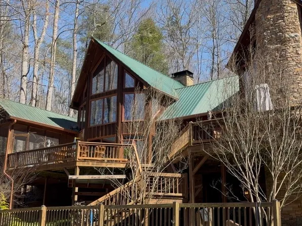 15 Huntcliff Rdg, Cleveland, GA 30528