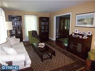 2nd image of 392 Brookwood Dr