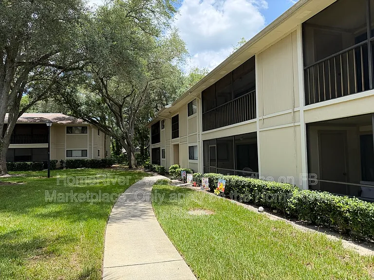 6010 Laketree Ln #H — Photo 15