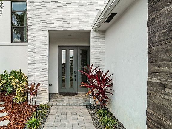 3rd image of 7458 Estero Drive
