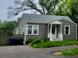 1909 Maple Ave, Downers Grove, IL 60515