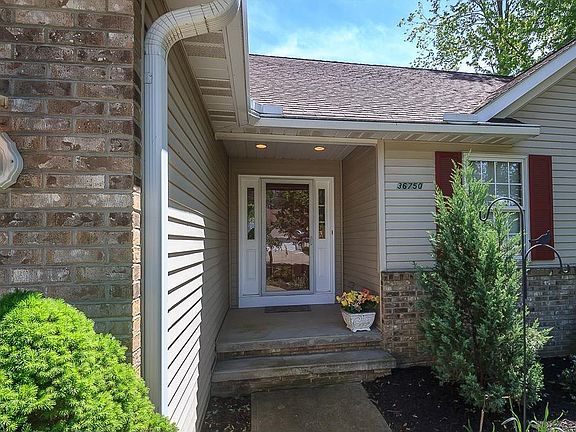 2nd image of 36750 Garretts Cove Dr