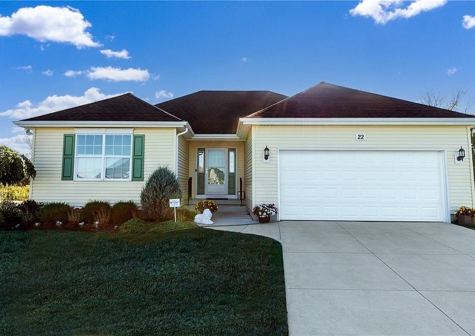 1st image of 22 Country Club Ln