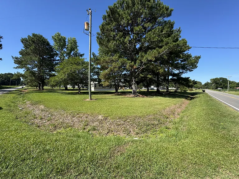 1945 Tar Landing Rd — Photo 2