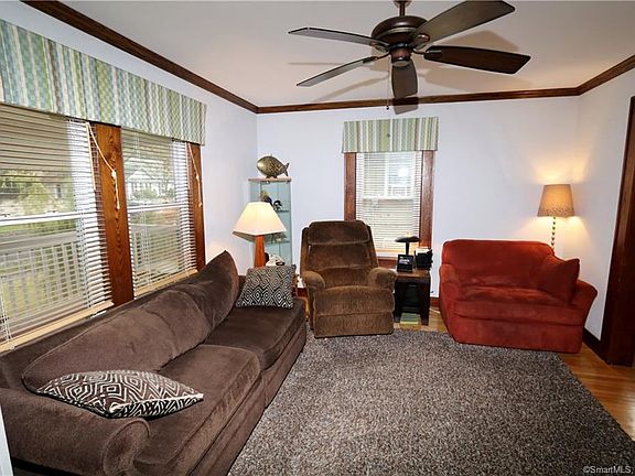 3rd image of 60 Hazelwood Ave