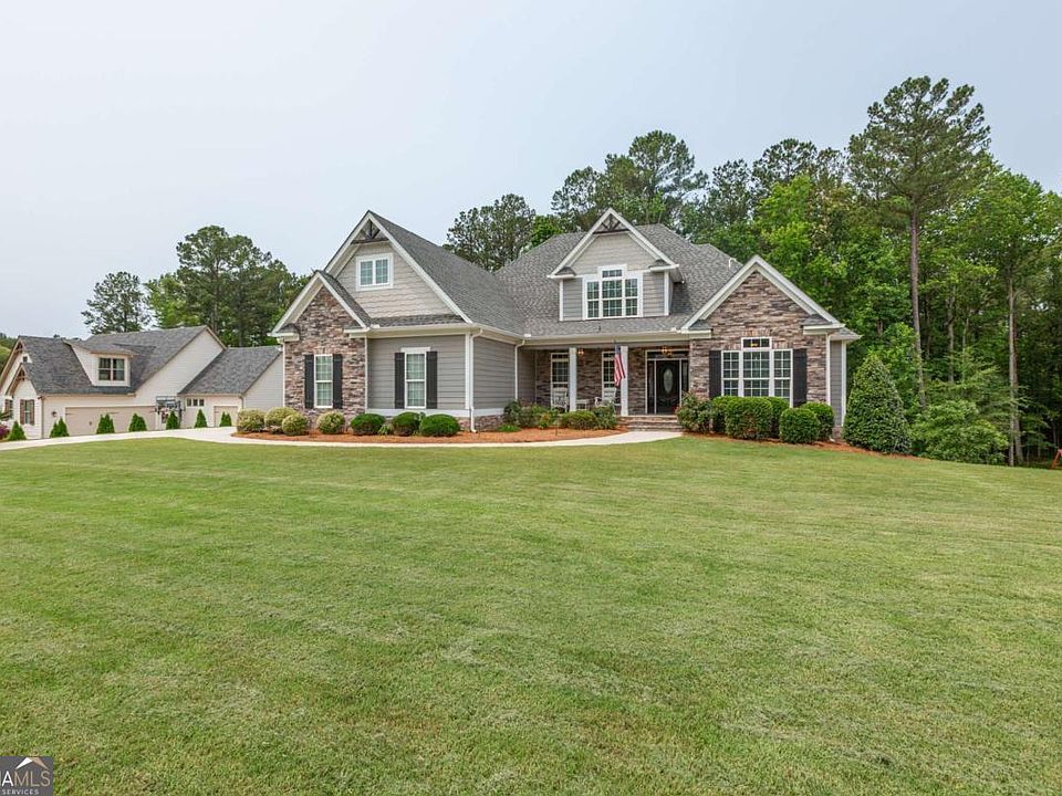 1st image of 319 Beaconsfield Dr