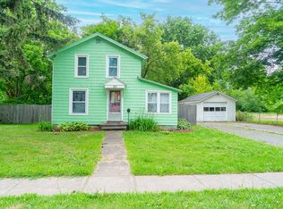135 Barry St, Brockport, NY 14420