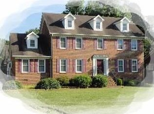 3805 Buncombe Dr, Greensboro, NC 27407