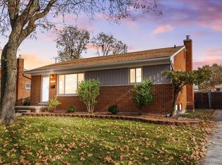16741 Cameron St, Southgate, MI 48195