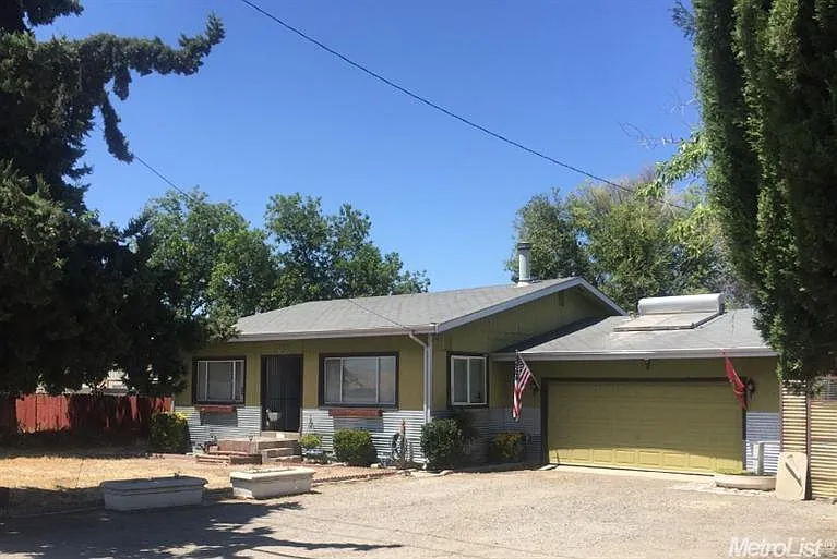1669 W Valpico Rd photo 1