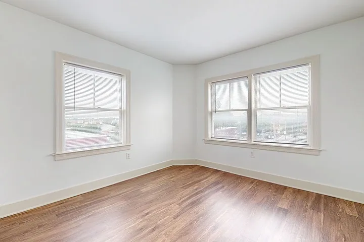 Clyde Manor — Photo 279