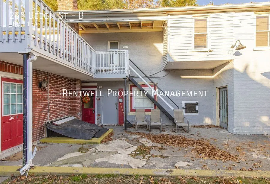 Building Photo - 265 Beech St #B
