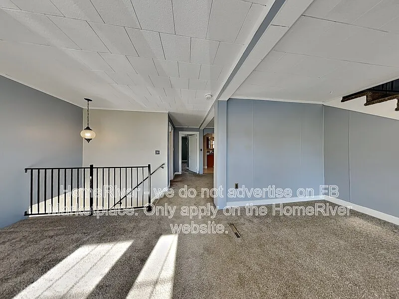 2 bed, 1.0 bath, $1,150 — Photo 2