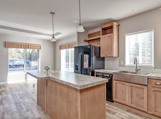 235 Deschutes Ln #130, Roseburg, OR 97471
