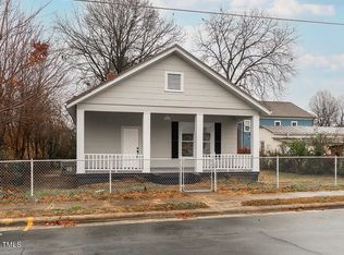 824 E Davis St, Burlington, NC 27215