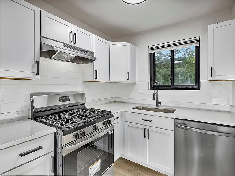 2535 Lysle Ln #4A — Photo 7