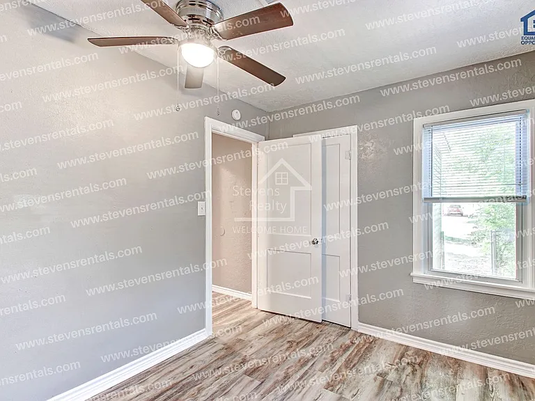 1210 NW Irwin Ave — Photo 27