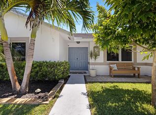 2720 SW 81st Way, Davie, FL 33328