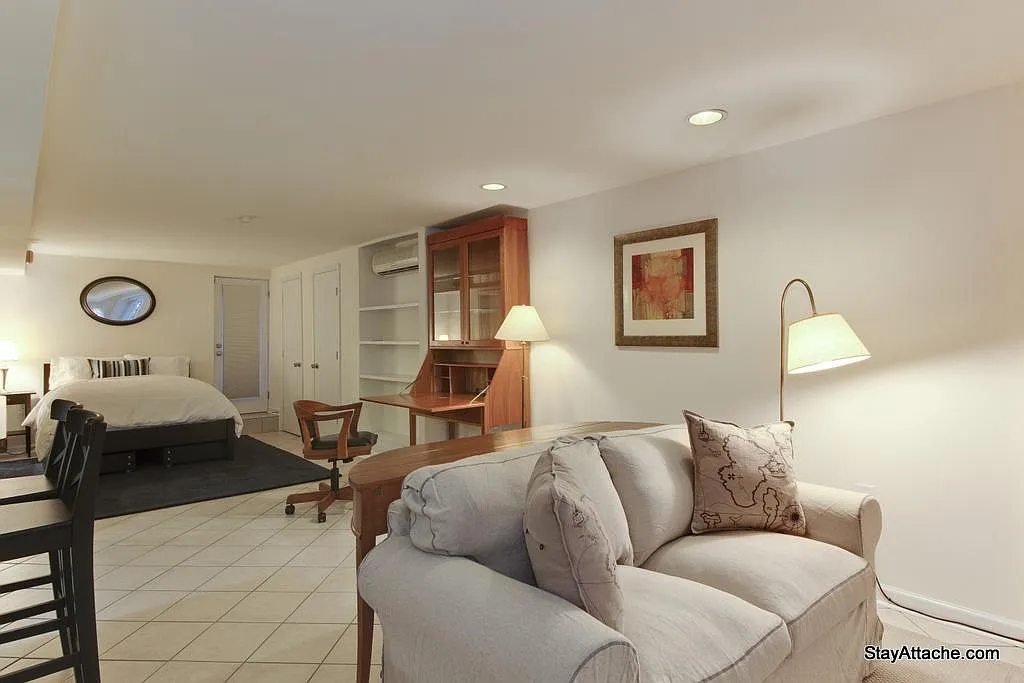 1531 S Street NW Unit 1, Washington, DC 20009 in Dupont Circle — Photo 4