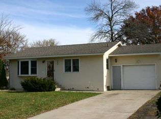 909 9th St, Farmington, MN 55024