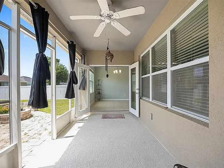 6742 SW 64th Ave — Photo 18