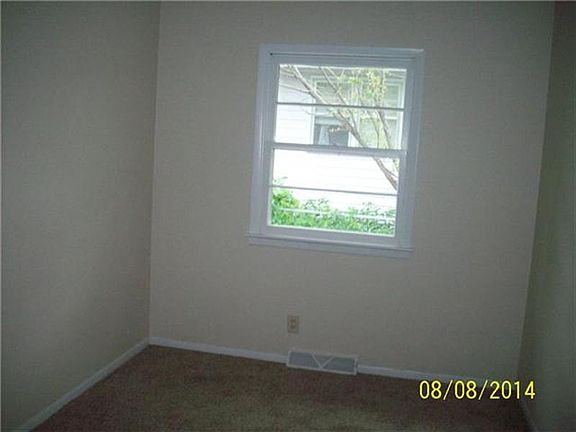2nd image of 2318 H Ave