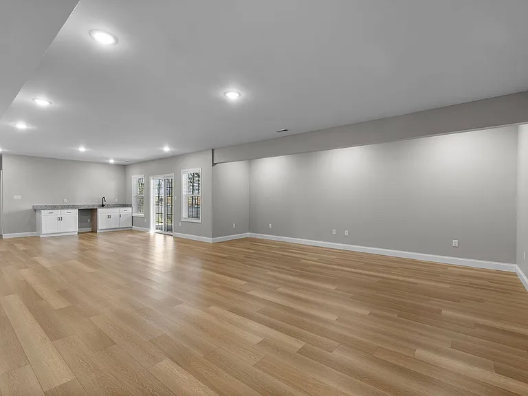 524 Old Poplar Rd — Photo 23