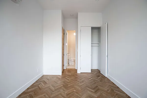 Rented by Nooklyn NYC LLC | media 30