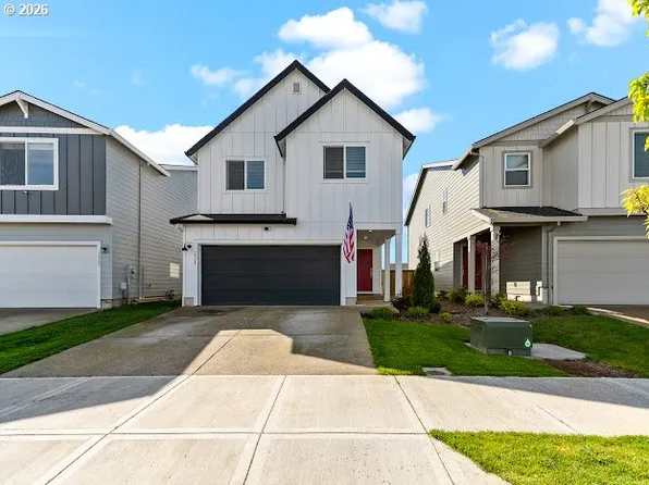2324 Killian Spring Dr, Woodburn, OR 97071