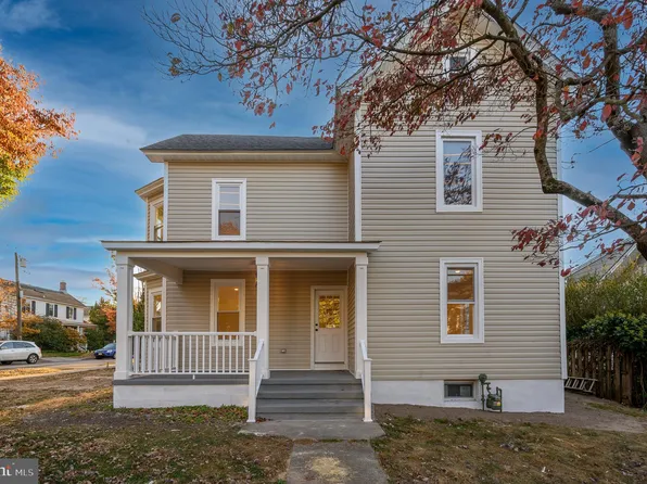 11 Princeton Ave, Hopewell, NJ 08525