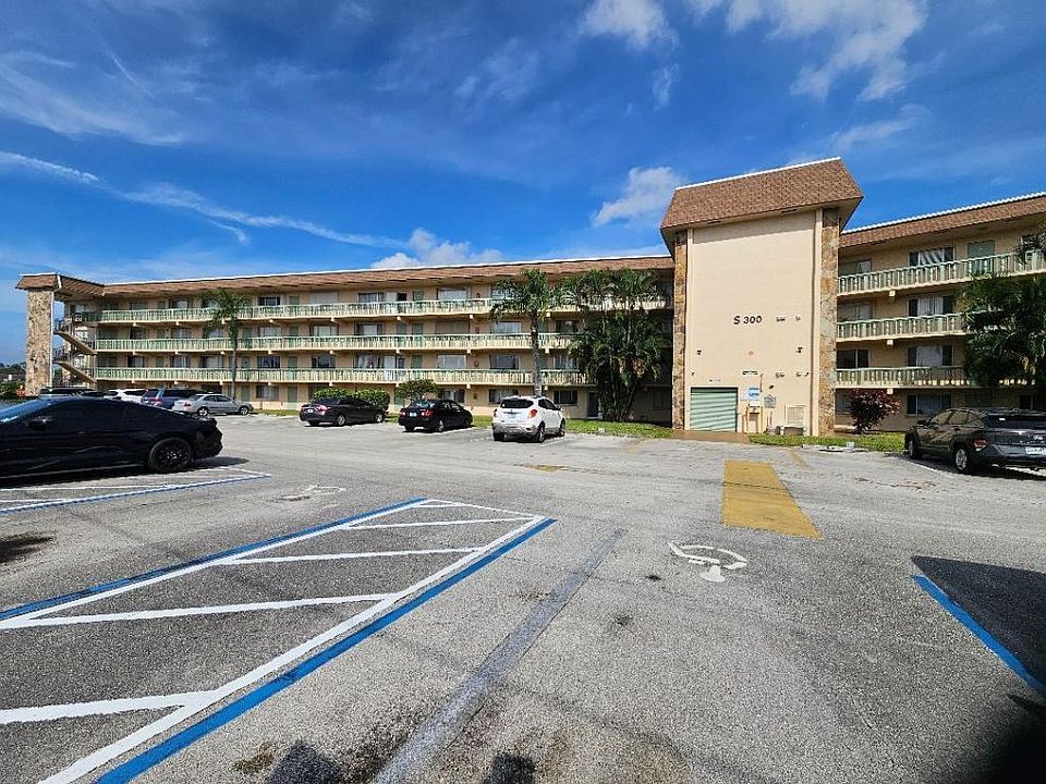 1st image of 300 Village Green Cir Unit 408