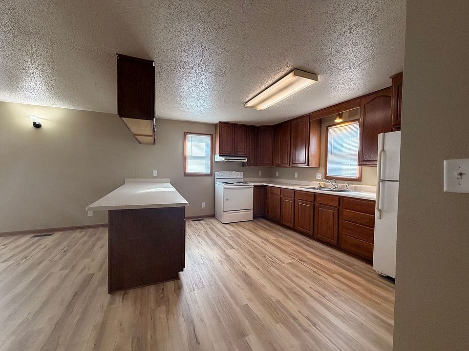 2nd image of 1402 S 24th St