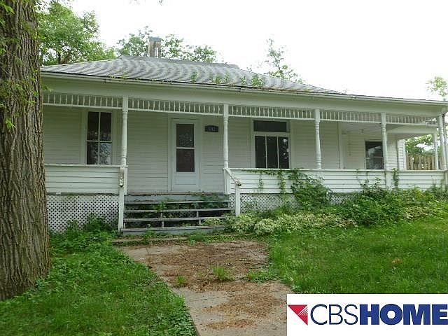 1st image of 702 N 11th St