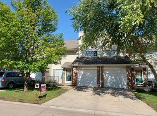 4420 104th St APT 5, Urbandale, IA 50322