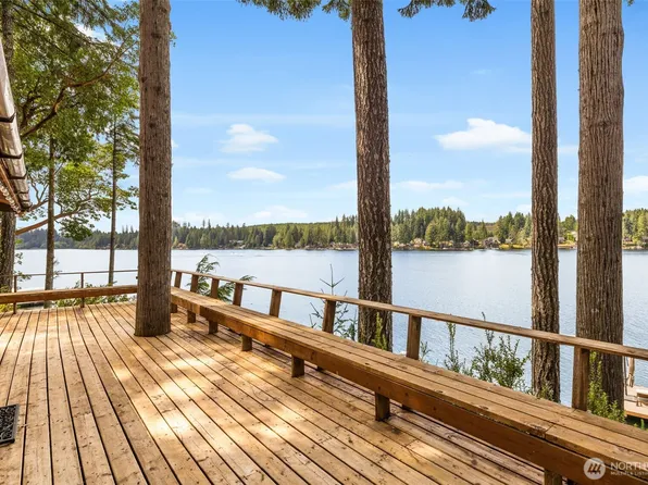 1062 E Mason Lake Drive S, Grapeview, WA 98546
