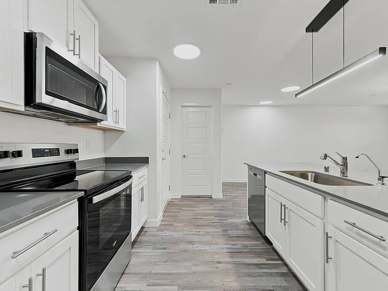 9673 Horseshoe Canyon St — Photo 18