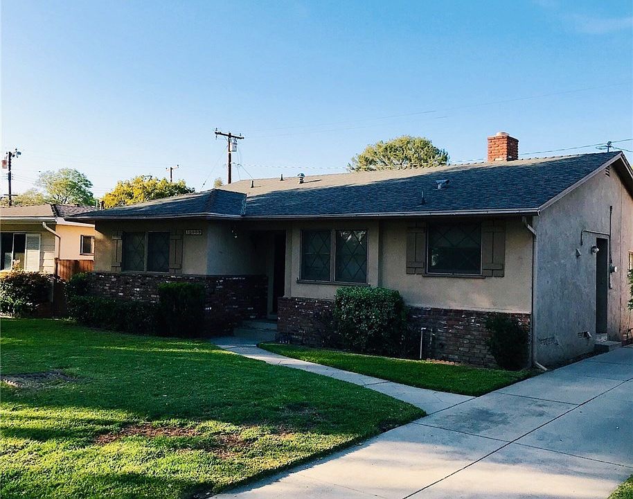 1st image of 13909 Ramona Dr
