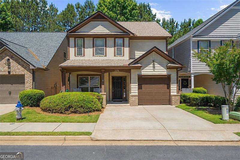 1st image of 306 Pin Oak Ave