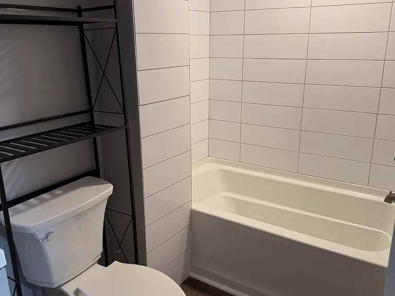2748 Atlantic Ave #5 — Photo 8