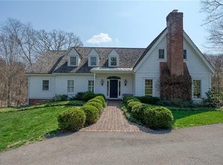 567 Woodbridge Ln, Pittsburgh, PA 15238