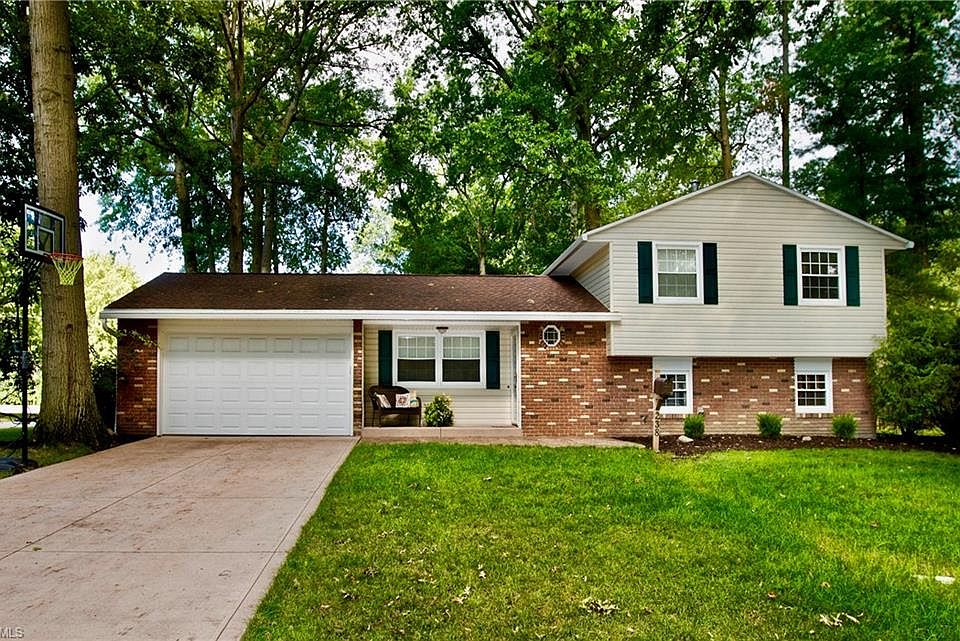 1st image of 238 Beachwood Ave