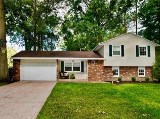 238 Beachwood Ave, Avon Lake, OH 44012