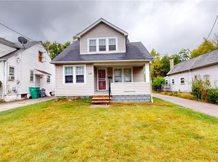 5226 Henry St, Maple Heights, OH 44137