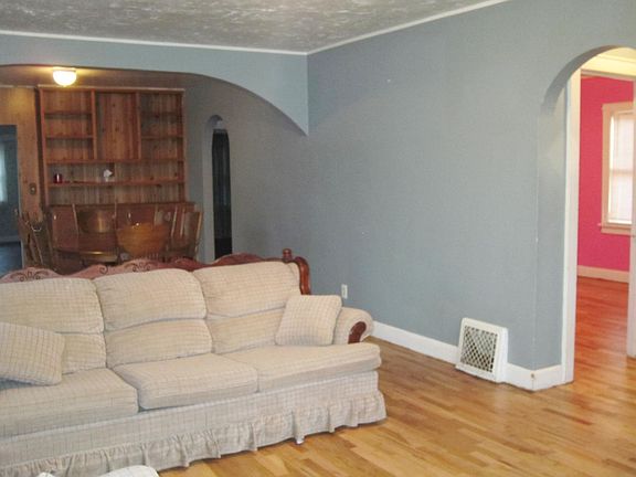 3rd image of 1710 Avenue C