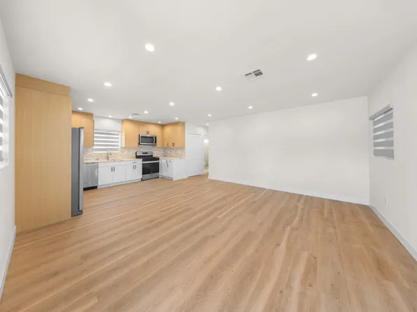 11869 Pierce St, Sylmar, CA 91342