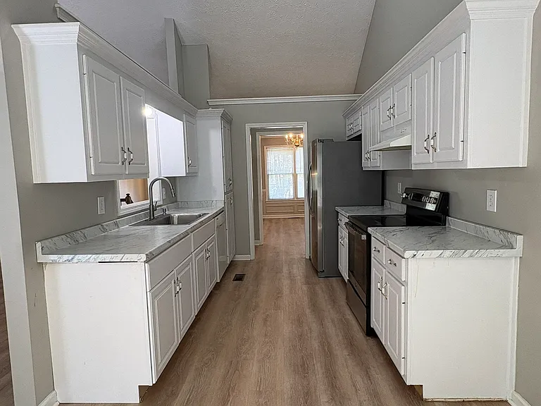 2700 Fort Daniels Dr — Photo 8